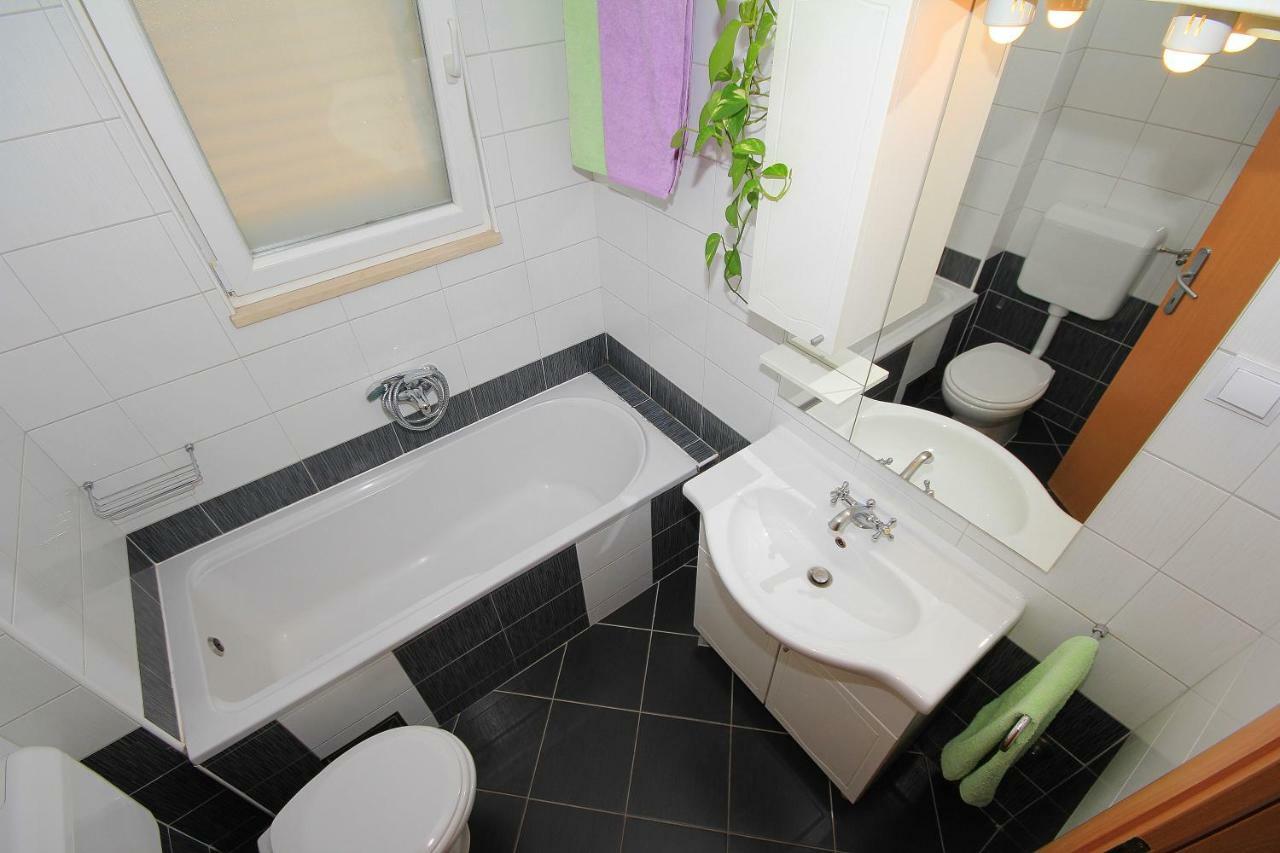 Apartment Ivana Makarska Buitenkant foto